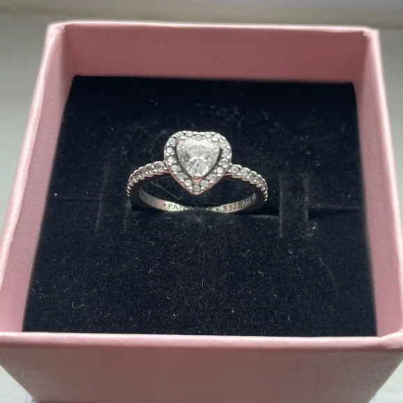 Pandora Elevated Heart Ring Size 4.5 - Picture 2 of 9